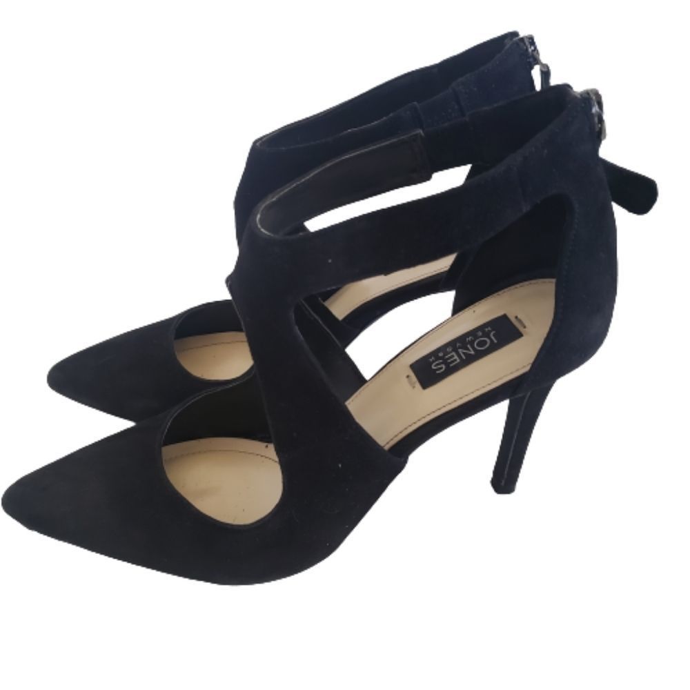 Woman's Jones NewYork Black Heels Size 8.5